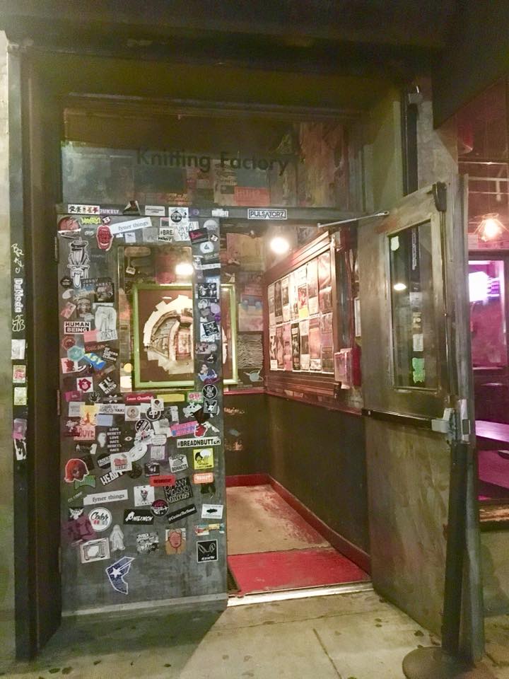 39082182_10160652195700468_8078537818227343360_n