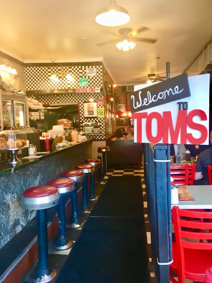 39274468_10160652195295468_8793794278401769472_n